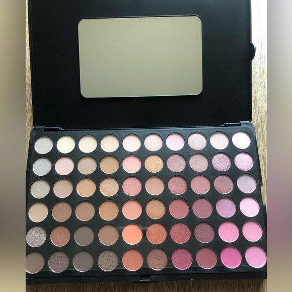Macys 120 Pan Artistry Eyeshadow Palette-Created for Macys. - Picture 2 of 9